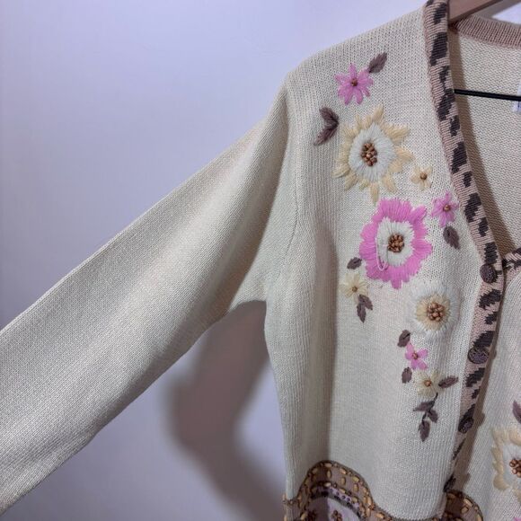 STORYBOOK KNITS Vintage Sweater /Cardigan NEW BEIGE W/Pink Roses BEADING Large - Picture 6 of 16